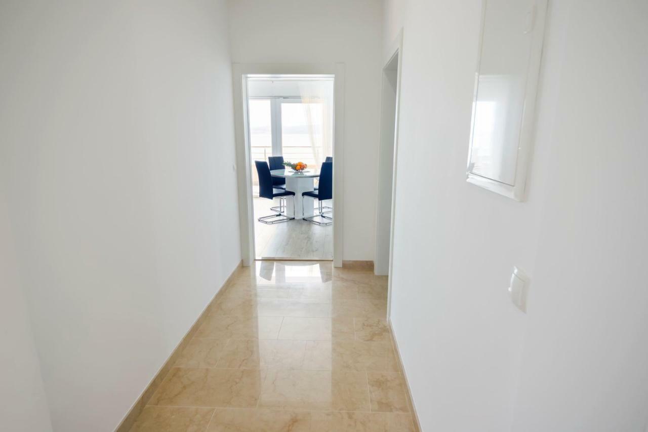 Apartmani Ticinovic Omiš Εξωτερικό φωτογραφία
