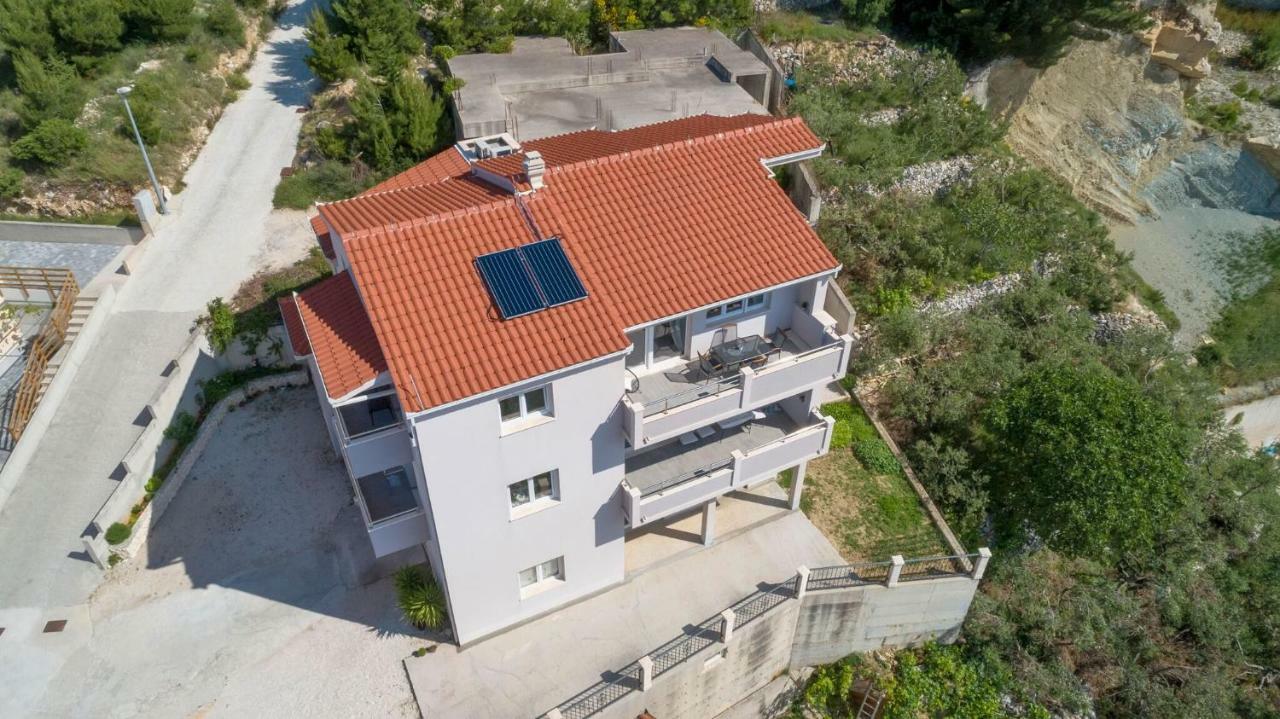 Apartmani Ticinovic Omiš Εξωτερικό φωτογραφία